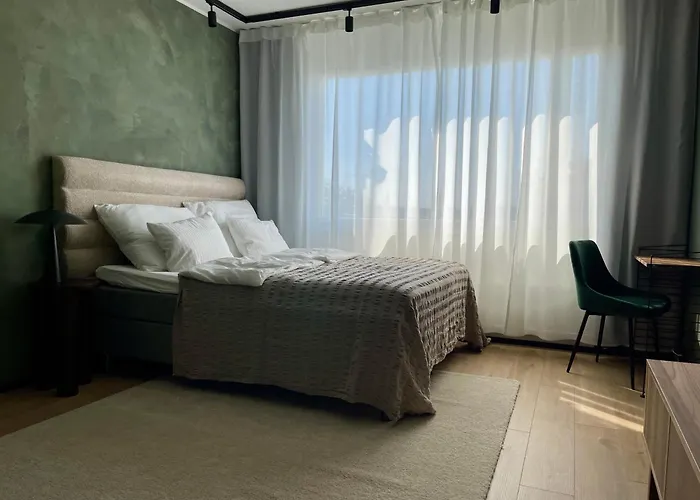 Home Suites - Boutique Apartment In City Centre - Free Parking